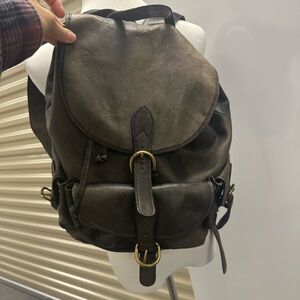 Vintage 90’s Gap Brown Leather Cinch Backpack